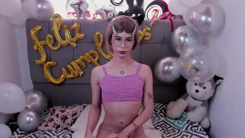 Camila online show from October 2, 9:00 pm