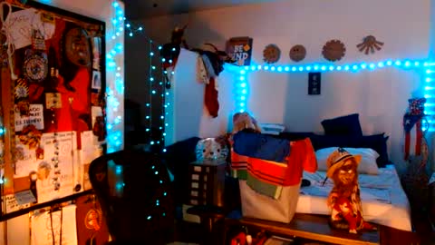 Snapshot of ibpms247 chatting on October 4, 7:28 am PMS online show from October 4, 7:28 am