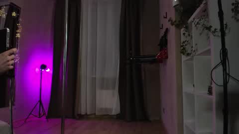 Snapshot of ice_ba_by chatting on February 24, 8:51 pm Milena online show from February 24, 8:51 pm