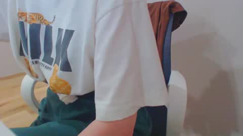 Ice online show from February 25, 1:06 pm