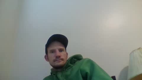 Snapshot of icetwerller chatting on February 16, 7:43 pm icetwerller online show from February 16, 7:43 pm