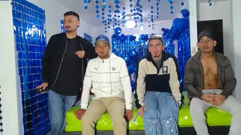 Snapshot of icevermilk chatting on January 9, 5:11 pm THOMAS AND DAMIAND online show from January 9, 5:11 pm