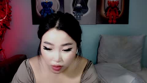 Snapshot of ichiben chatting on December 7, 6:43 am ichiben online show from December 7, 6:43 am