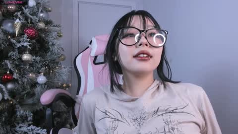 Snapshot of ichigo_o chatting on January 2, 6:07 am Hitomi online show from January 2, 6:07 am