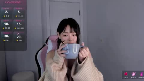 Snapshot of ichigo_o chatting on October 3, 9:56 pm Hitomi online show from October 3, 9:56 pm