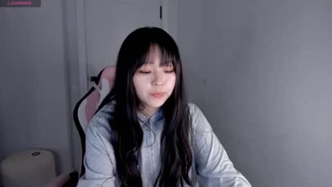 Hitomi   online show from November 7, 9:26 pm