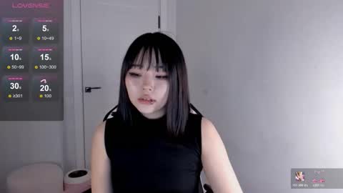 Hitomi   online show from November 29, 6:05 am