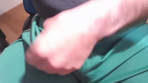 Snapshot of icky_thumps chatting on February 9, 2:18 pm icky_thumps online show from February 9, 2:18 pm