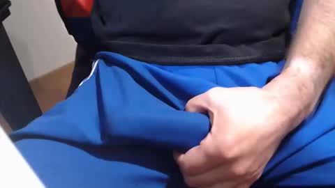 Snapshot of icky_thumps chatting on November 29, 5:43 am icky_thumps online show from November 29, 5:43 am