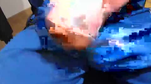 Snapshot of icky_thumps chatting on January 17, 6:18 am icky_thumps online show from January 17, 6:18 am