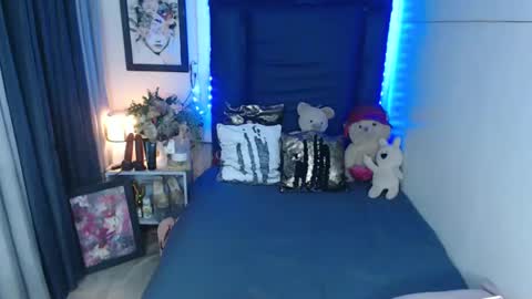 Mateo online show from December 11, 2:33 pm