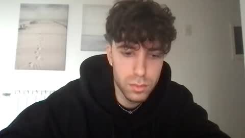 icyninesix online show from December 14, 12:01 pm