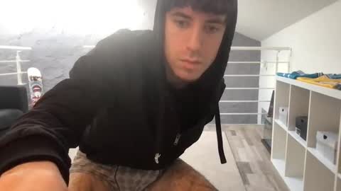 icyninesix online show from December 25, 12:47 pm