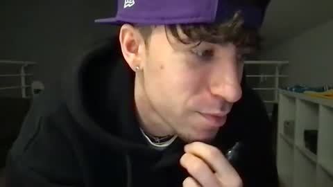 icyninesix online show from January 31, 9:48 pm