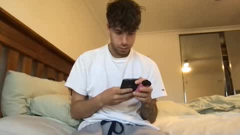 icyninesix online show from March 5, 4:34 am