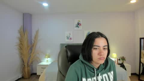 Icy online show from June 6, 11:59 am