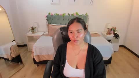 Icy online show from July 19, 2:48 am