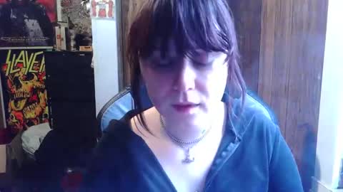 idamilliscent online show from March 14, 4:23 pm