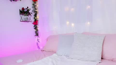 Snapshot of idriill chatting on December 6, 3:30 am idrill online show from December 6, 3:30 am