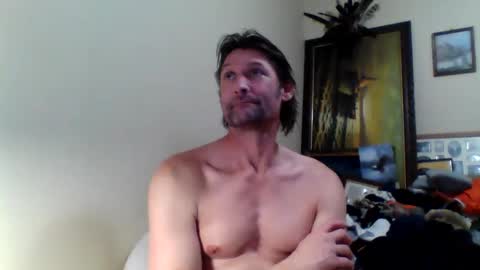 Snapshot of ifoundthegspot chatting on January 10, 7:04 am Darthmark420 online show from January 10, 7:04 am