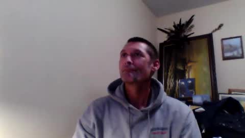 Snapshot of ifoundthegspot chatting on October 26, 7:36 am Darthmark420 online show from October 26, 7:36 am