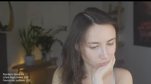 Snapshot of ifyouleave chatting on October 28, 11:58 am Belle online show from October 28, 11:58 am