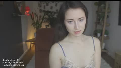 Snapshot of ifyouleave chatting on November 30, 10:08 am Belle online show from November 30, 10:08 am