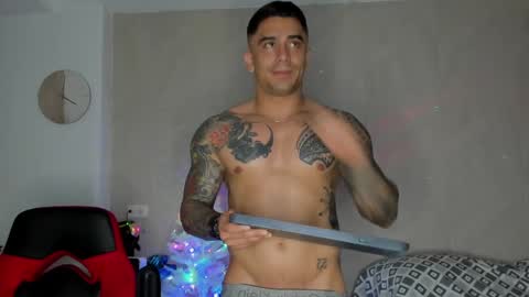 Snapshot of igor_scott chatting on December 17, 12:45 am Igor scott online show from December 17, 12:45 am