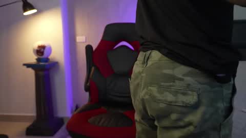 Snapshot of igor_scott chatting on September 17, 11:50 pm Igor scott online show from September 17, 11:50 pm