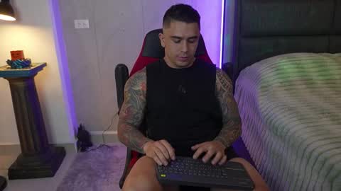 Snapshot of igor_scott chatting on November 1, 1:29 am Igor scott online show from November 1, 1:29 am