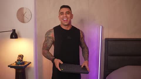 Snapshot of igor_scott chatting on January 15, 3:22 am Igor scott online show from January 15, 3:22 am