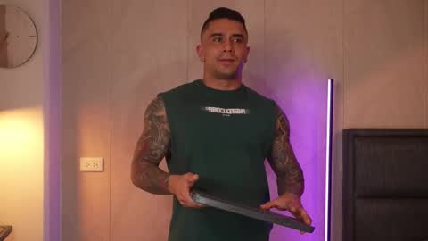 Snapshot of igor_scott chatting on January 17, 9:07 pm Igor scott online show from January 17, 9:07 pm