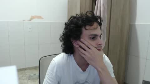 Snapshot of igorcdsss chatting on April 9, 1:05 am igorcdsss online show from April 9, 1:05 am