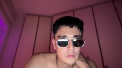 Snapshot of igormirovic23 chatting on November 25, 5:07 am igormirovic23 online show from November 25, 5:07 am