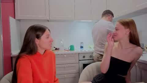 Julia and Mira online show from January 15, 1:48 pm