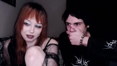 iiiiiiis online show from September 21, 8:32 pm