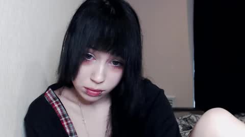 iiiiiiis online show from October 14, 8:26 am