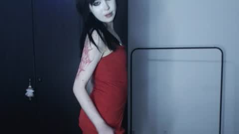 iiiiiiis online show from July 18, 2:54 pm