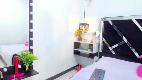 Isabella online show from September 25, 1:26 pm