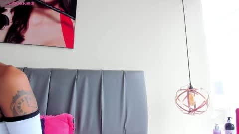 Isabella online show from June 9, 12:39 pm