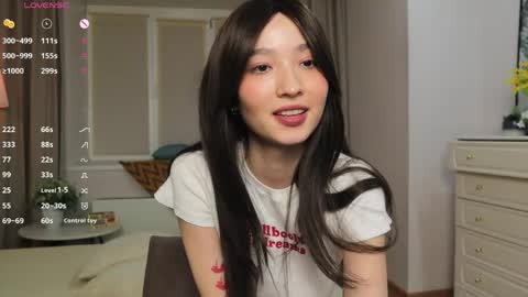 Snapshot of ikuyo_ chatting on April 18, 7:58 pm Im Miki online show from April 18, 7:58 pm