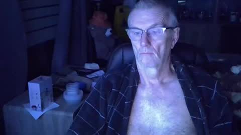 ikwiljeneuken123 online show from February 21, 4:24 am