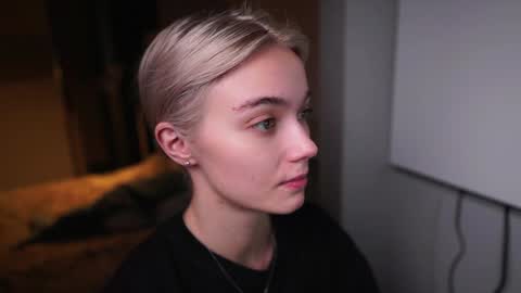 Snapshot of ileanacampbel chatting on December 16, 6:53 am ileanacampbel online show from December 16, 6:53 am