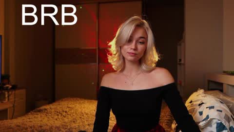 Snapshot of ileanacampbel chatting on December 18, 3:47 am ileanacampbel online show from December 18, 3:47 am