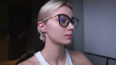 Snapshot of ileanacampbel chatting on January 7, 5:43 am ileanacampbel online show from January 7, 5:43 am