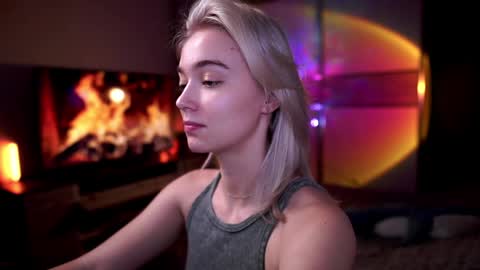 Snapshot of ileanacampbel chatting on January 11, 6:14 am ileanacampbel online show from January 11, 6:14 am