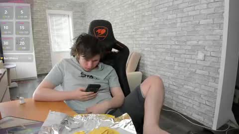 iliaskris online show from March 2, 8:59 am