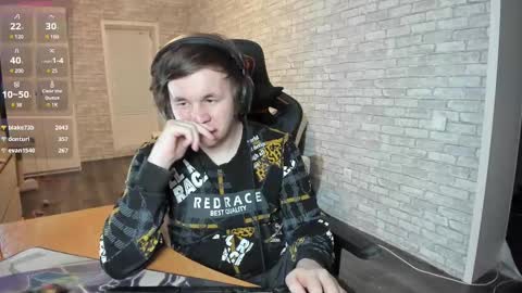 iliaskris online show from March 6, 10:15 pm