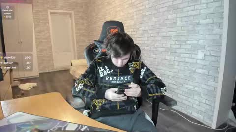 iliaskris online show from March 8, 11:28 pm