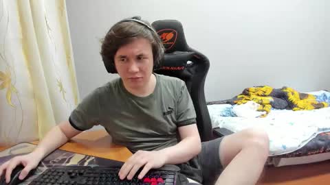 iliaskris online show from September 22, 9:28 pm